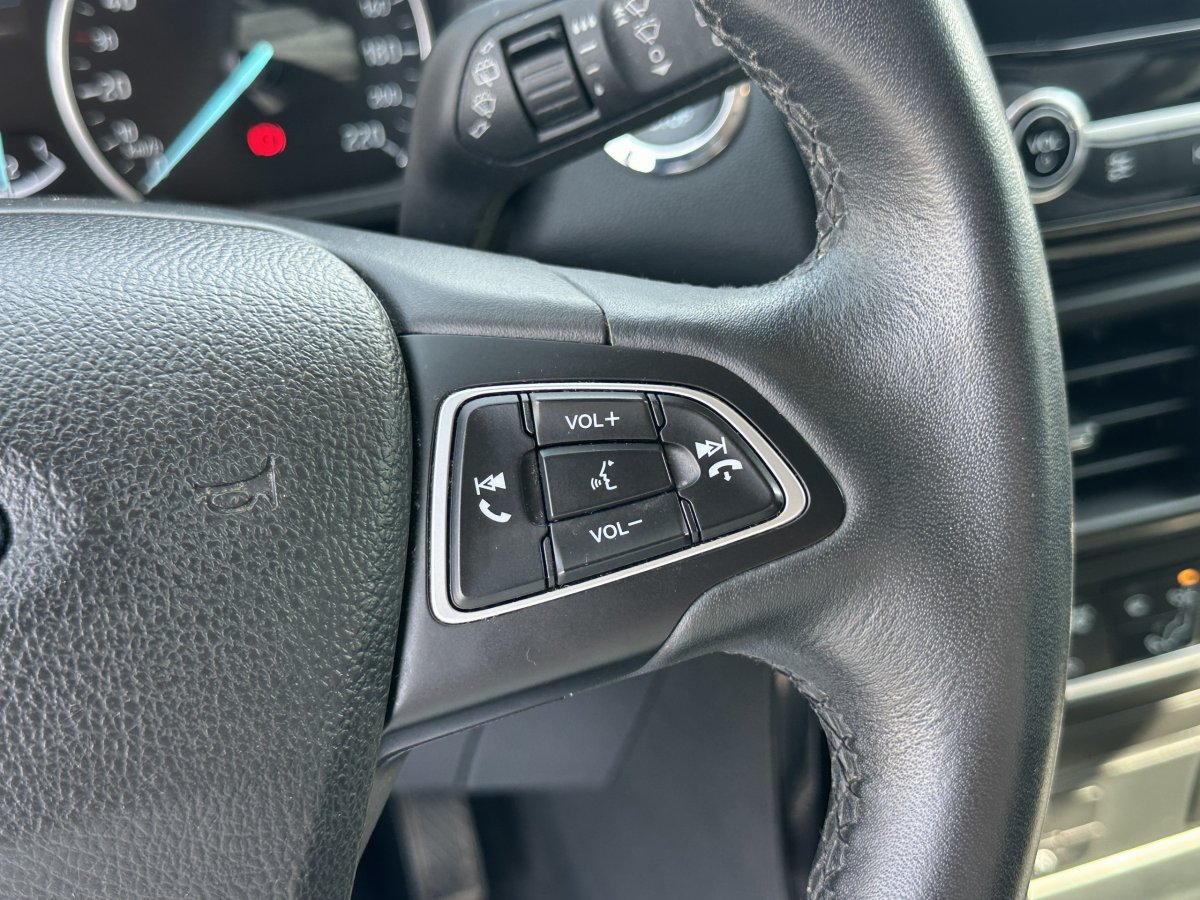 Ford Ecosport (2)