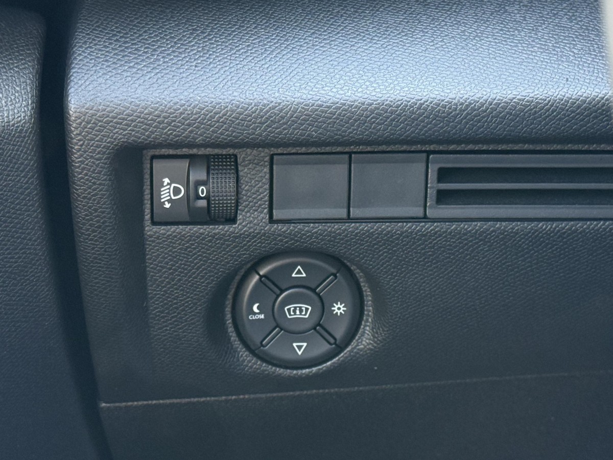 Citroën C4 (3)