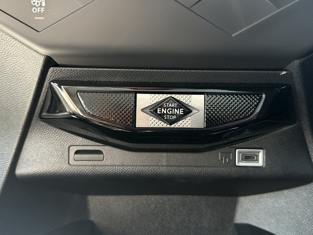 Ds DS 3