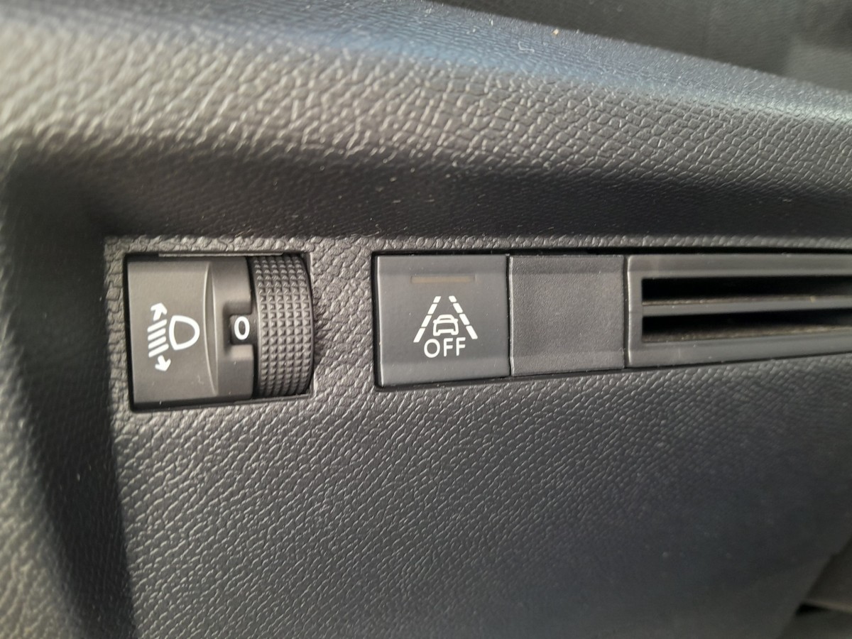 Citroën C4 (3)
