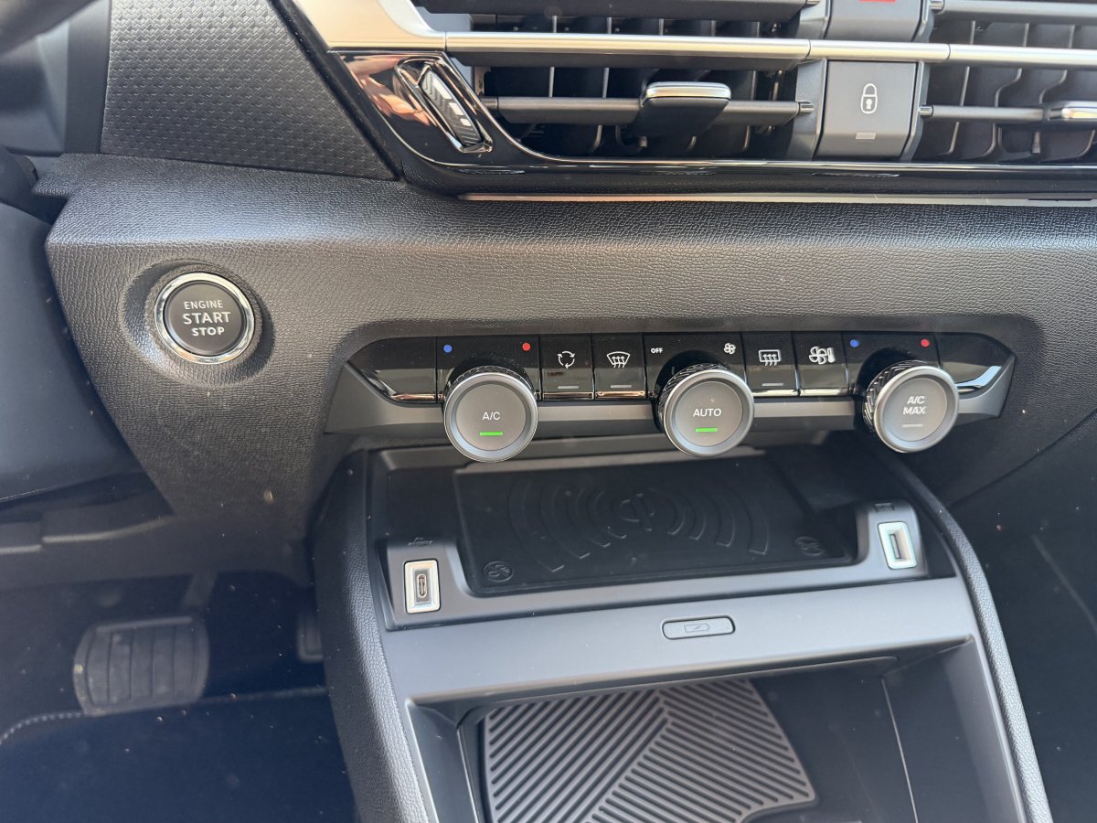 Citroën C4 (3)