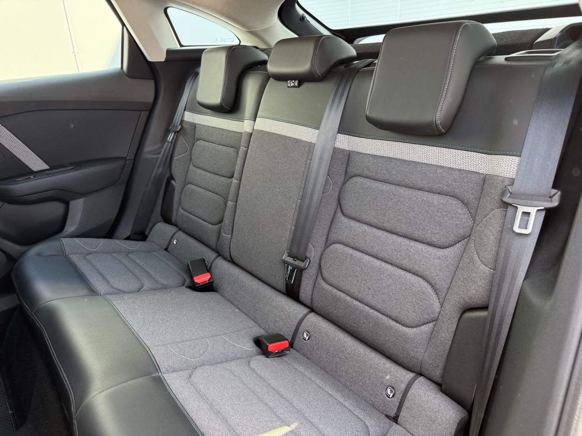 Citroën C4 (3)