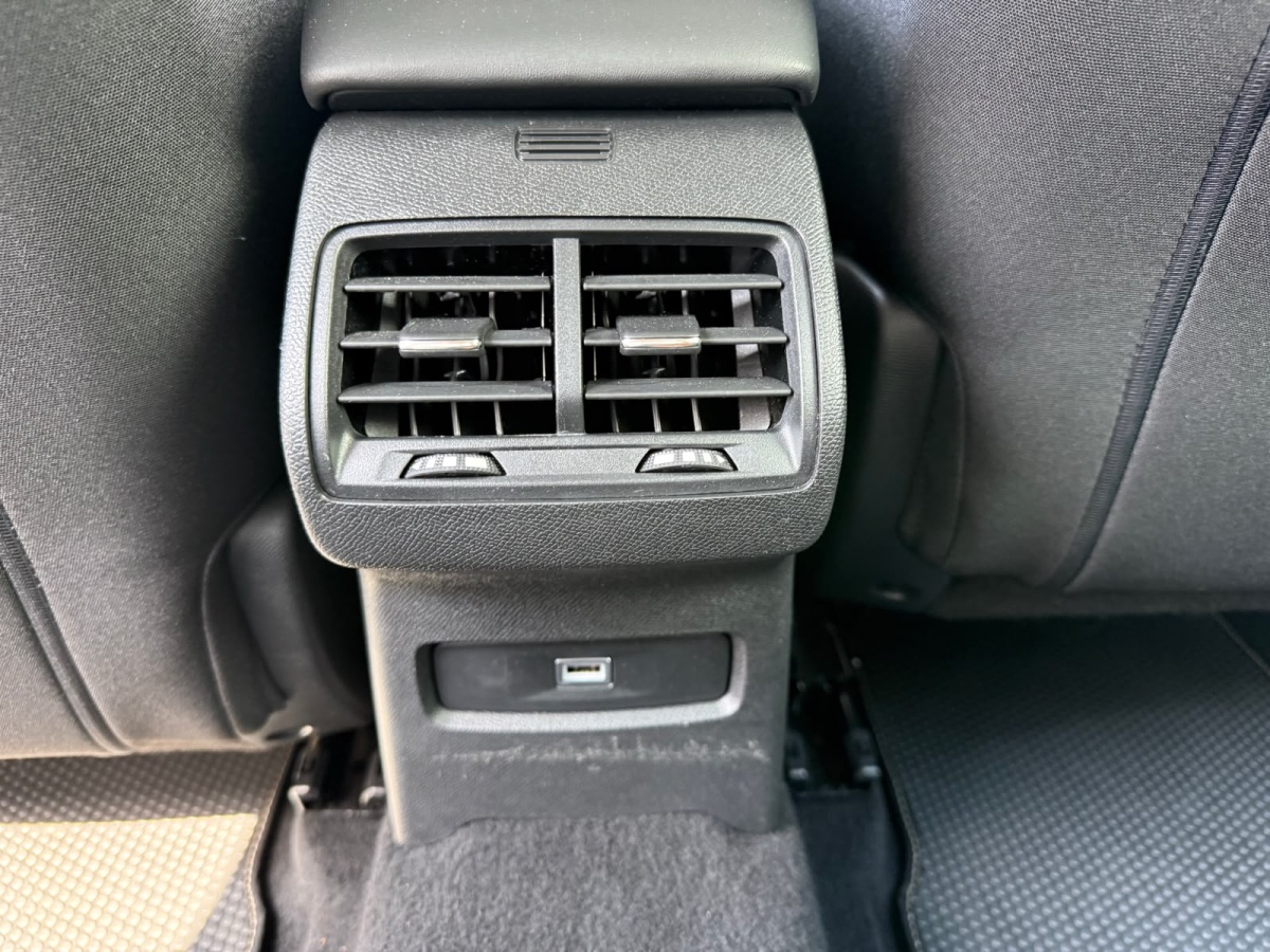 Citroën C4 (3)