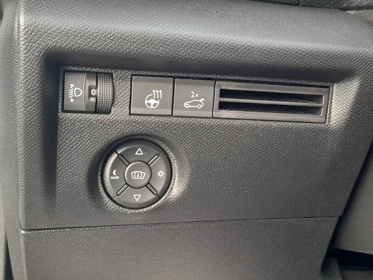 Citroën e-C4 X