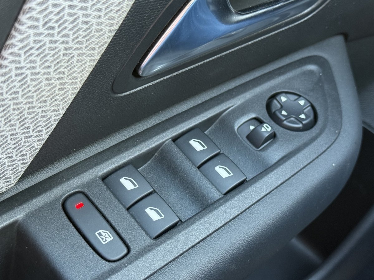 Citroën C4 (3)