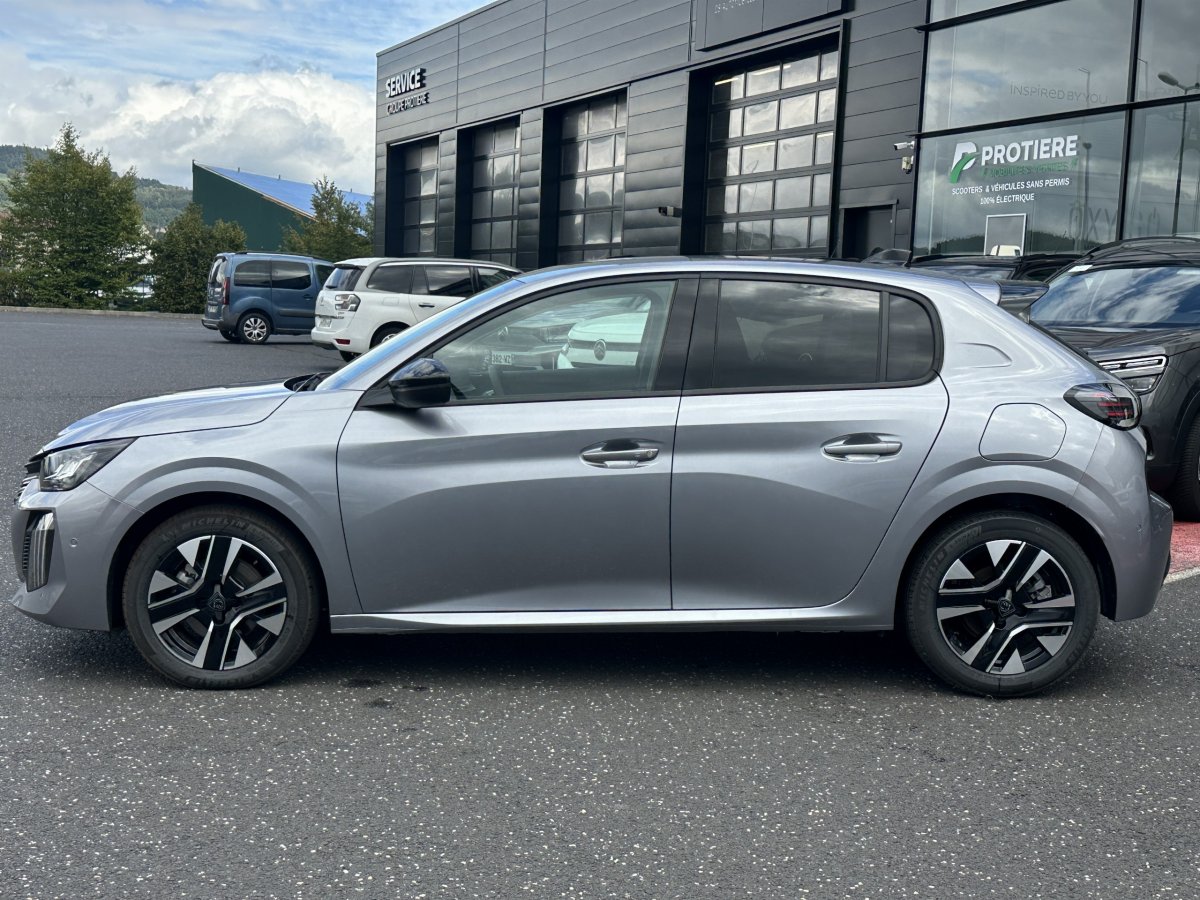 Peugeot 208 (2)