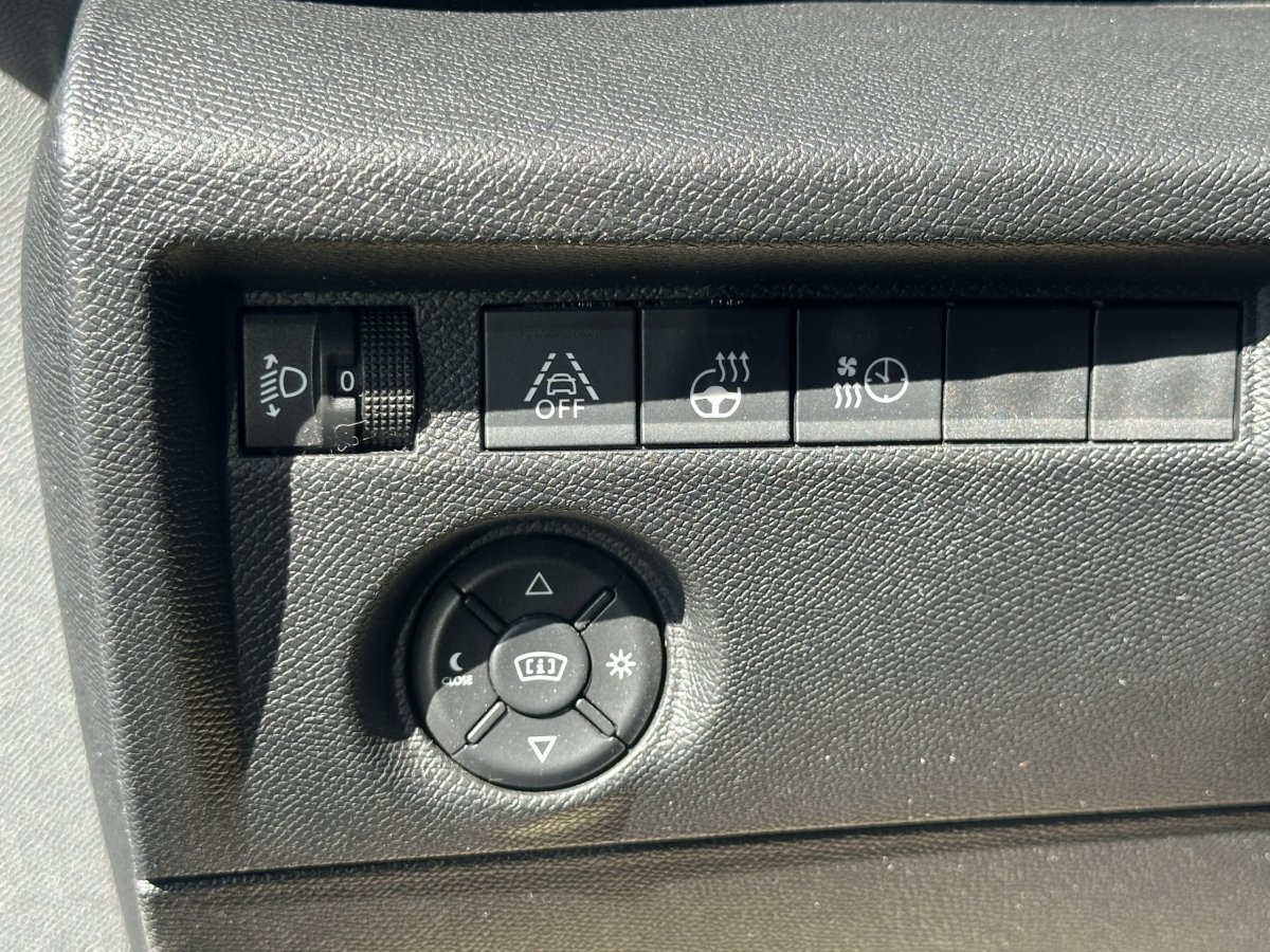 Citroën Ë-C4 (3)