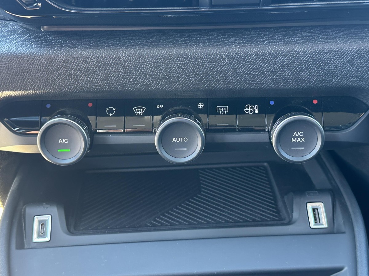 Citroën Ë-C4 (3)