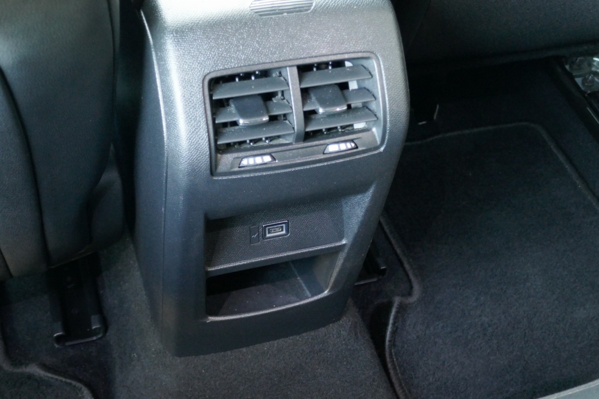 Opel Astra Sports Tourer (6)