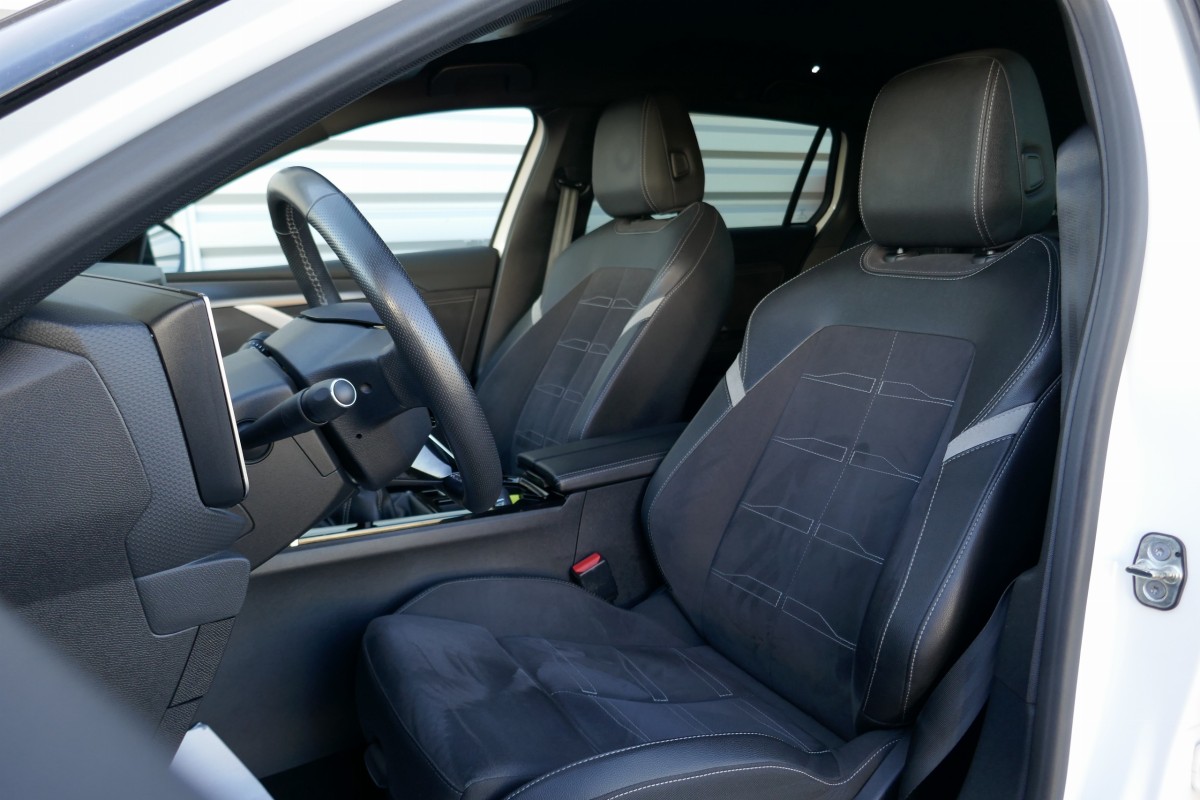 Opel Astra Sports Tourer (6)