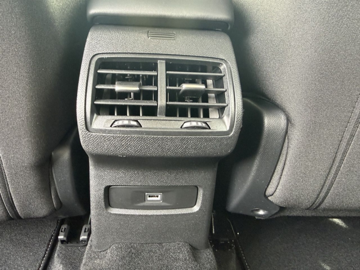 Citroën C4 (3)
