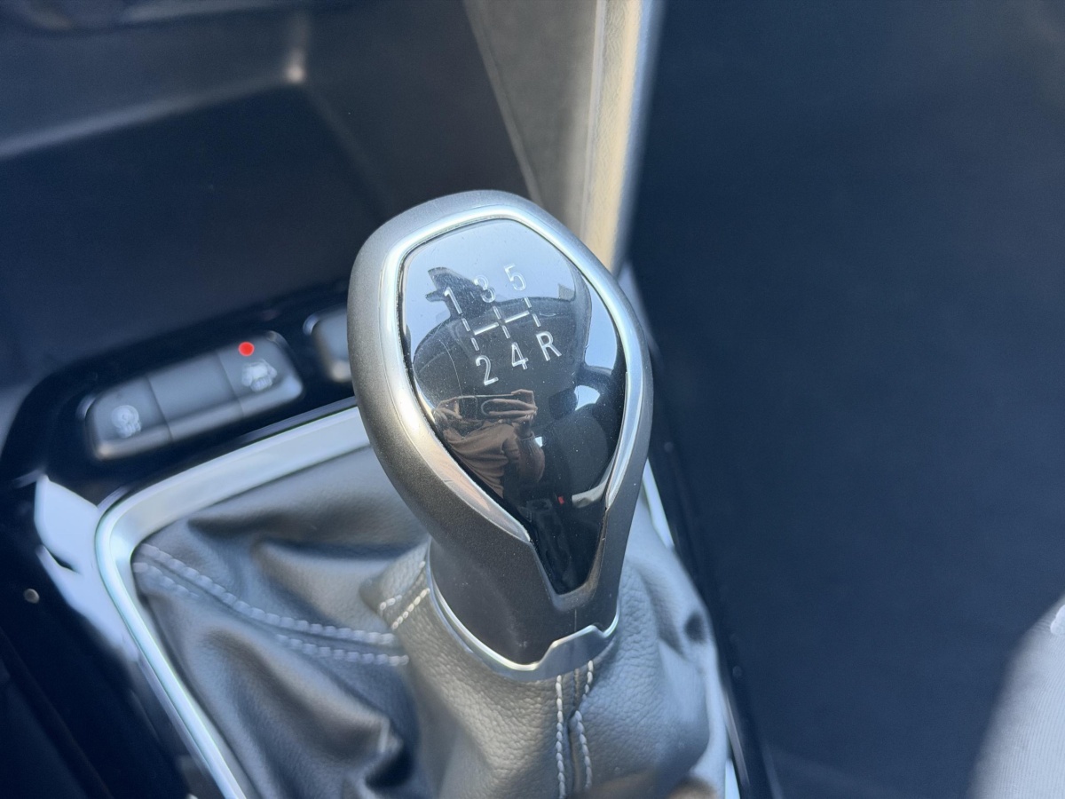 Opel Corsa (6)