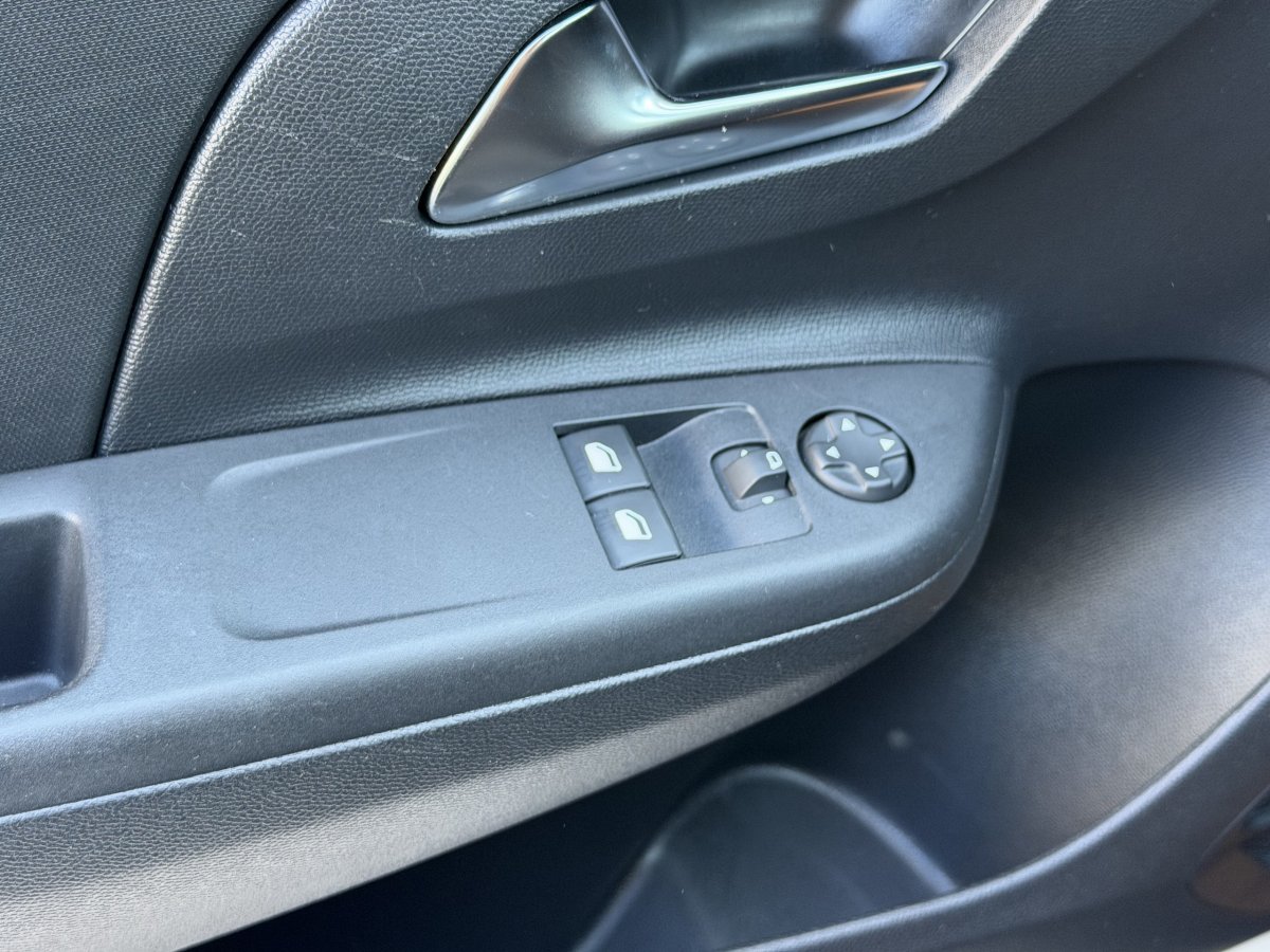 Opel Corsa (6)