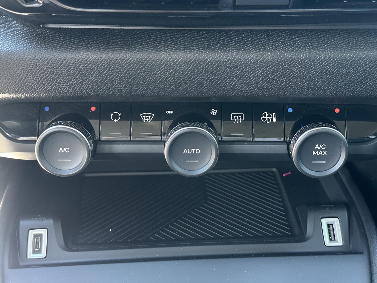 Citroën Ë-C4 (3)