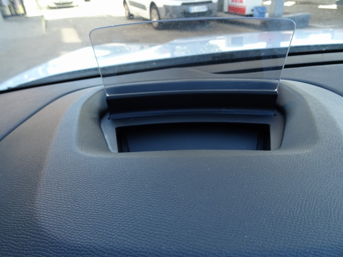 Citroën Ë-C4 (3)