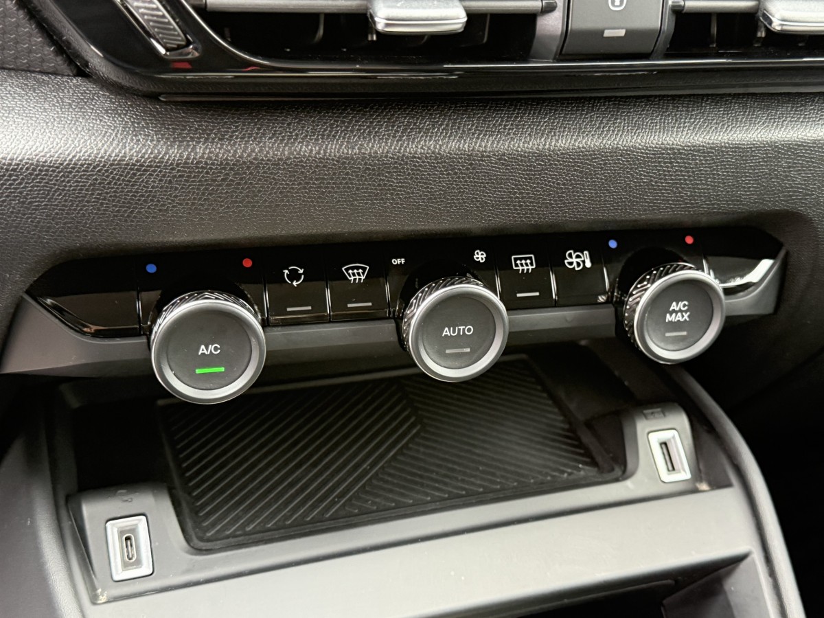 Citroën Ë-C4 (3)