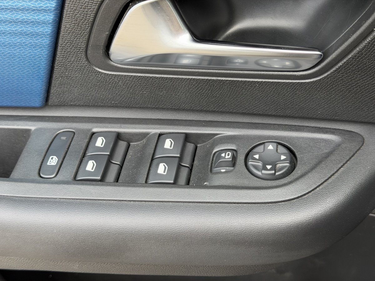 Citroën Ë-C4 (3)