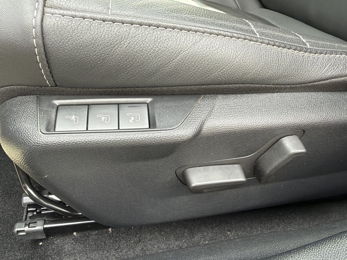 Citroën Ë-C4 (3)