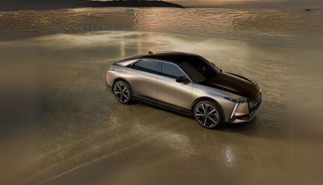 DS N°8 : le SUV-coupé premium qui électrise la gamme DS
