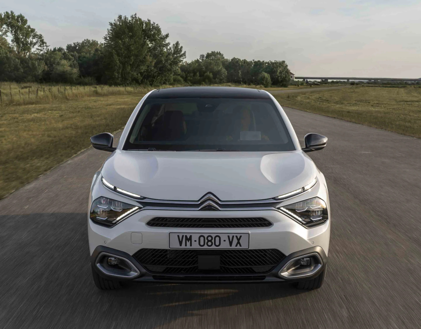 Face avant et signature affirmé de Citroën